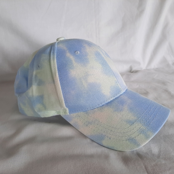 New! Tye Dye Pony Tail Hat - Picture 2 of 3
